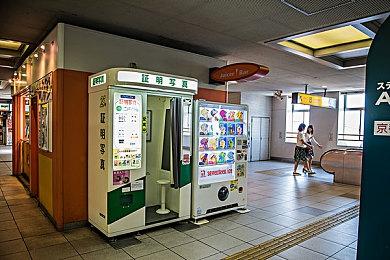 《赛博朋克2077》和《巫师3》次世代主机版更新延期至2022年